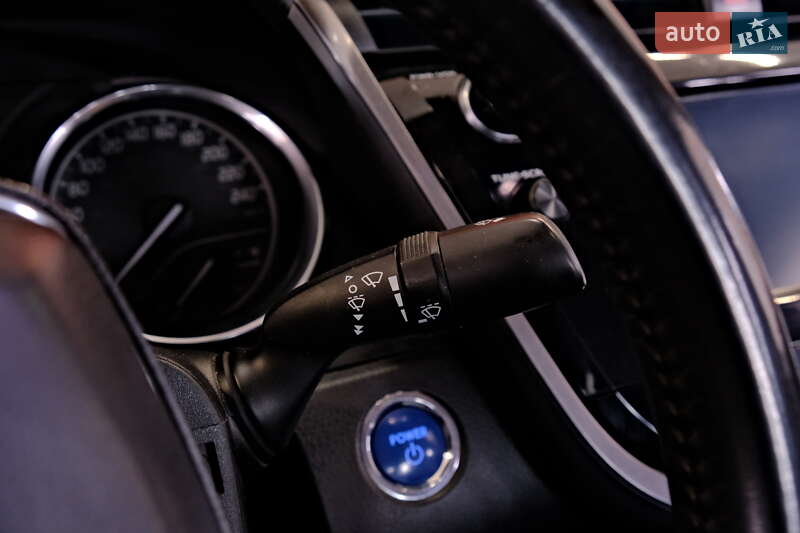 Седан Toyota Camry 2019 в Одессе фото 25 Седан Toyota Camry 2019 в Одессе