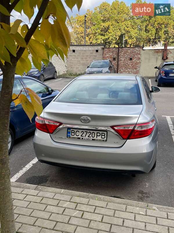 Седан Toyota Camry 2014 в Львове