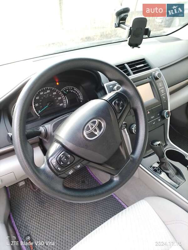 Седан Toyota Camry 2014 в Львове