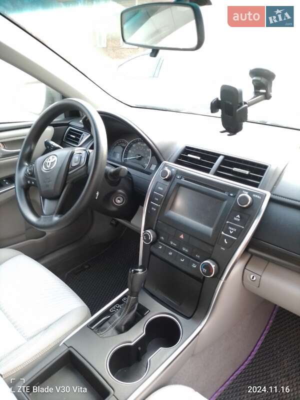 Седан Toyota Camry 2014 в Львове