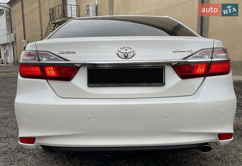 Седан Toyota Camry 2015 в Одессе