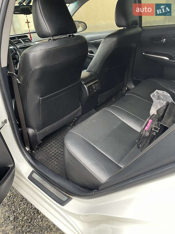 Седан Toyota Camry 2015 в Одессе