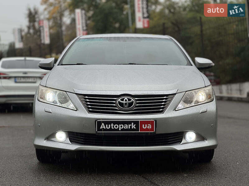 Седан Toyota Camry 2012 в Киеве фото 4 Седан Toyota Camry 2012 в Киеве