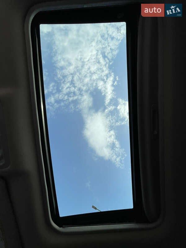 Седан Toyota Camry 2015 в Харькове