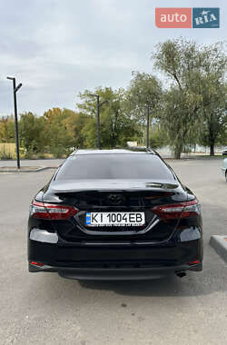 Седан Toyota Camry 2017 в 