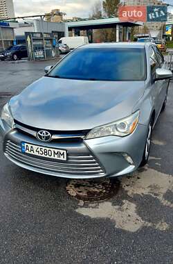 Седан Toyota Camry 2015 в 