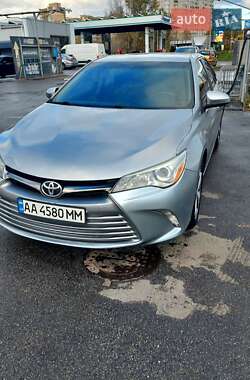 Седан Toyota Camry 2015 в 
