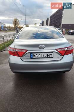 Седан Toyota Camry 2015 в 