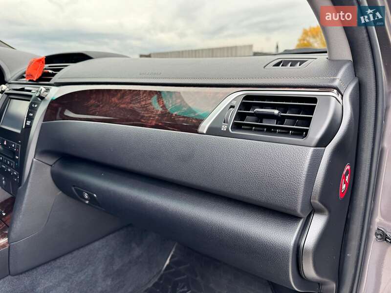 Седан Toyota Camry 2014 в Дніпрі фото 27 Седан Toyota Camry 2014 в Дніпрі