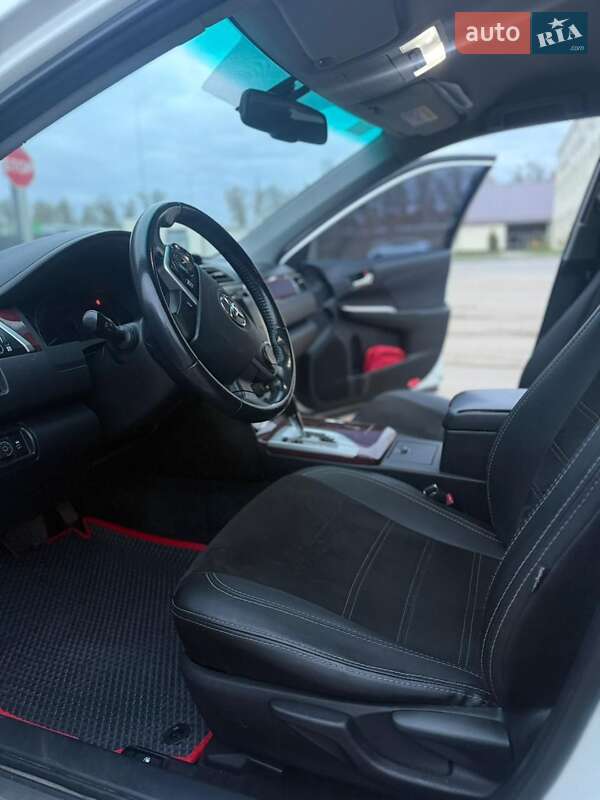 Седан Toyota Camry 2012 в Харькове фото 6 Седан Toyota Camry 2012 в Харькове