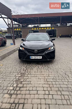Седан Toyota Camry 2018 в Одессе