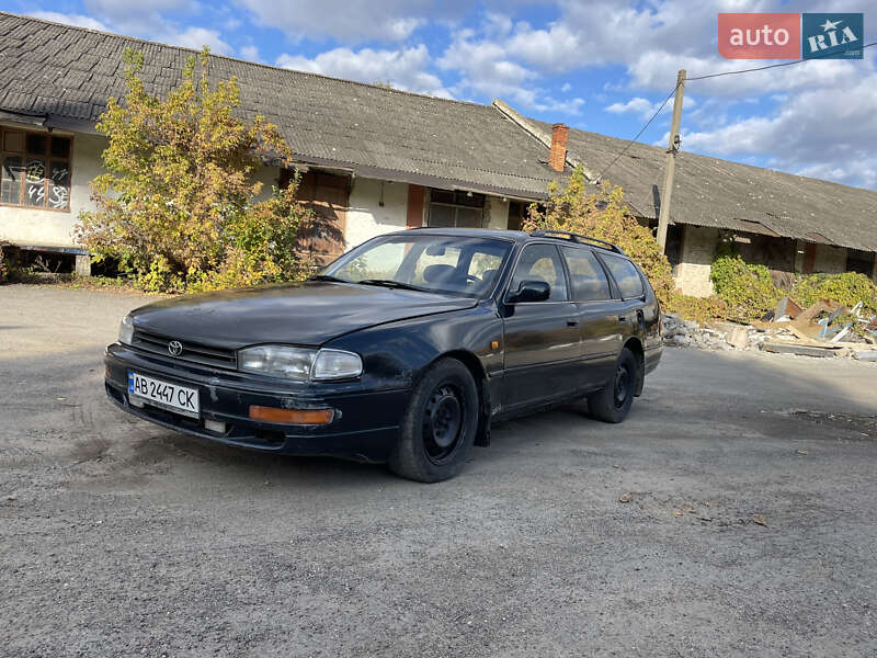 Универсал Toyota Camry 1995 в 