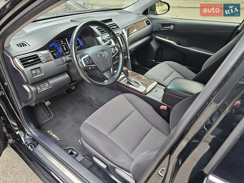 Седан Toyota Camry 2017 в Киеве фото 22 Седан Toyota Camry 2017 в Киеве