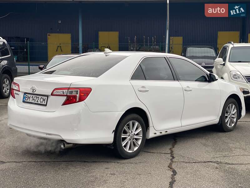 Седан Toyota Camry 2014 в Киеве фото 5 Седан Toyota Camry 2014 в Киеве