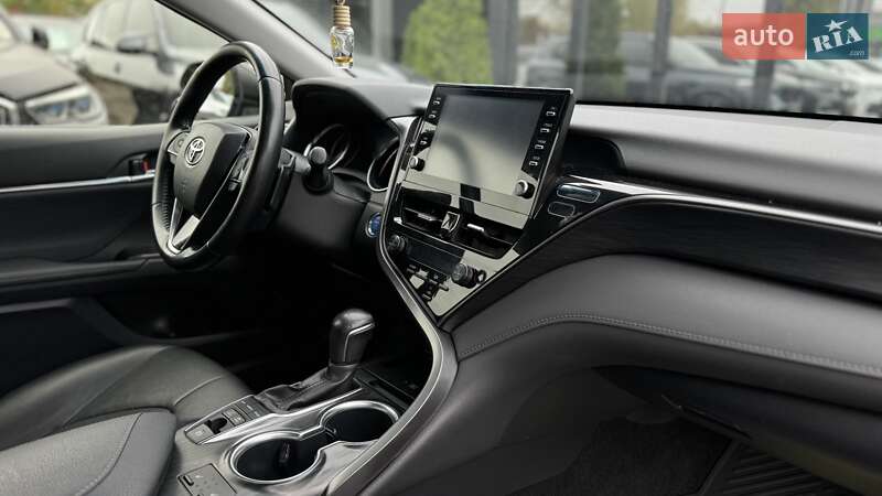 Седан Toyota Camry 2022 в Киеве фото 19 Седан Toyota Camry 2022 в Киеве