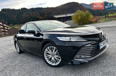 Седан Toyota Camry 2018 в  фото 2 Седан Toyota Camry 2018 в