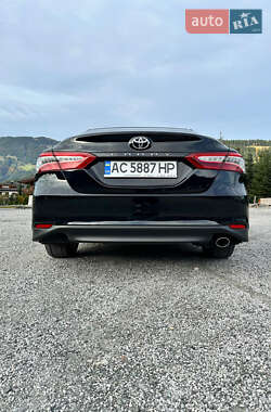 Седан Toyota Camry 2018 в  фото 13 Седан Toyota Camry 2018 в
