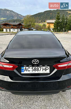 Седан Toyota Camry 2018 в  фото 22 Седан Toyota Camry 2018 в