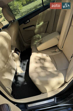 Седан Toyota Camry 2011 в 
