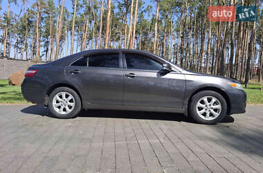 Седан Toyota Camry 2010 в 