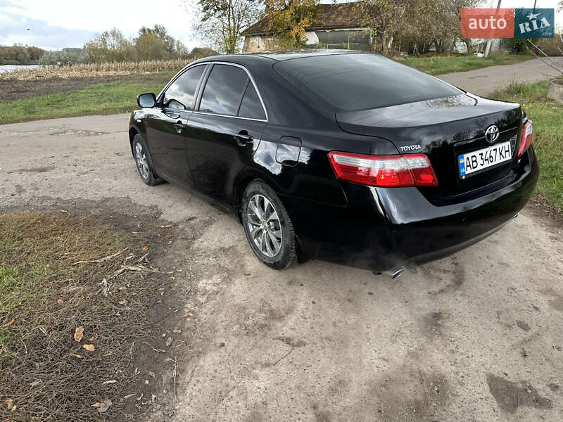 Седан Toyota Camry 2007 в Умані