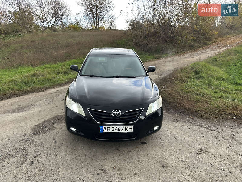 Седан Toyota Camry 2007 в Умані