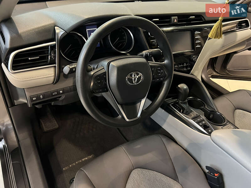 Седан Toyota Camry 2017 в Одессе фото 12 Седан Toyota Camry 2017 в Одессе