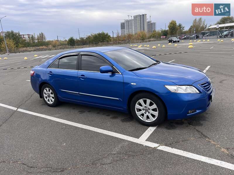 Седан Toyota Camry 2007 в Києві
