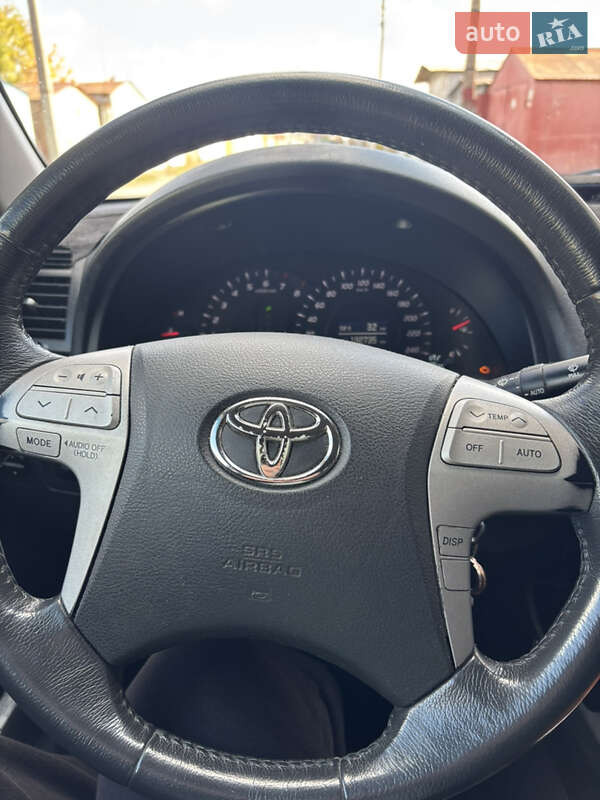 Седан Toyota Camry 2008 в Дрогобичі