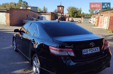 Седан Toyota Camry 2010 в 