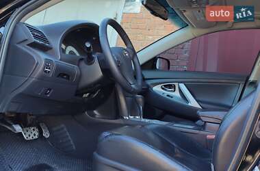 Седан Toyota Camry 2010 в 