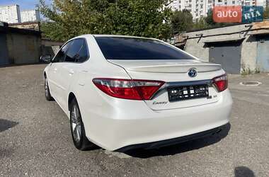 Седан Toyota Camry 2017 в 
