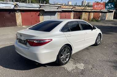 Седан Toyota Camry 2017 в 
