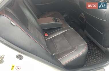 Седан Toyota Camry 2017 в 