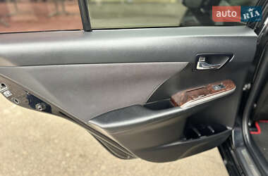 Седан Toyota Camry 2016 в 