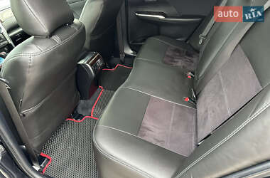 Седан Toyota Camry 2016 в 