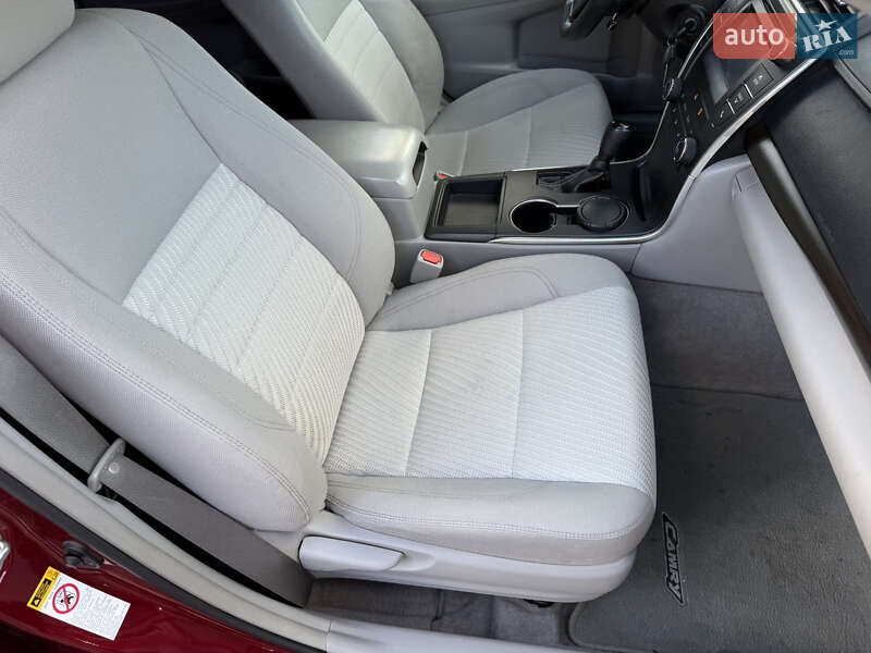 Седан Toyota Camry 2017 в Стрию