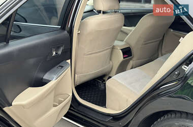 Седан Toyota Camry 2013 в 