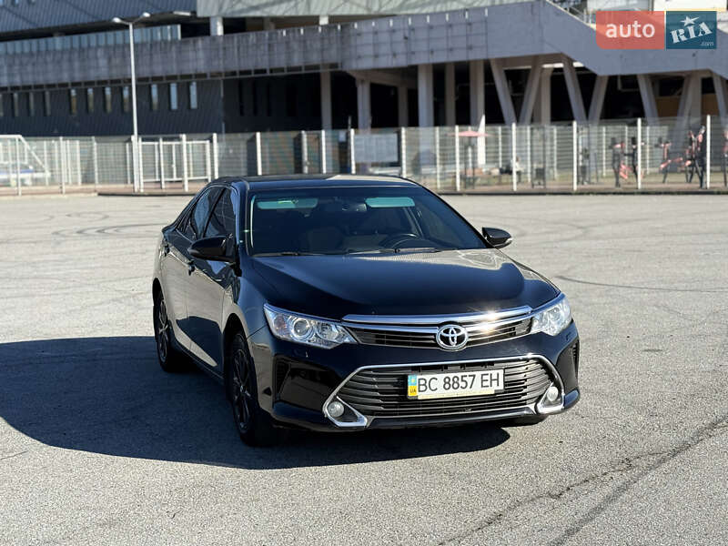 Седан Toyota Camry 2015 в Львове фото 3 Седан Toyota Camry 2015 в Львове