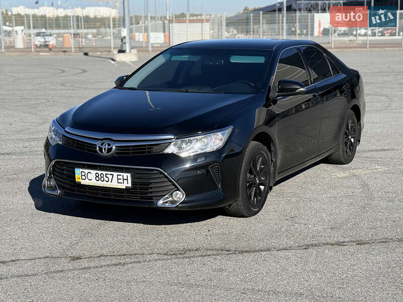Седан Toyota Camry 2015 в Львове фото 5 Седан Toyota Camry 2015 в Львове