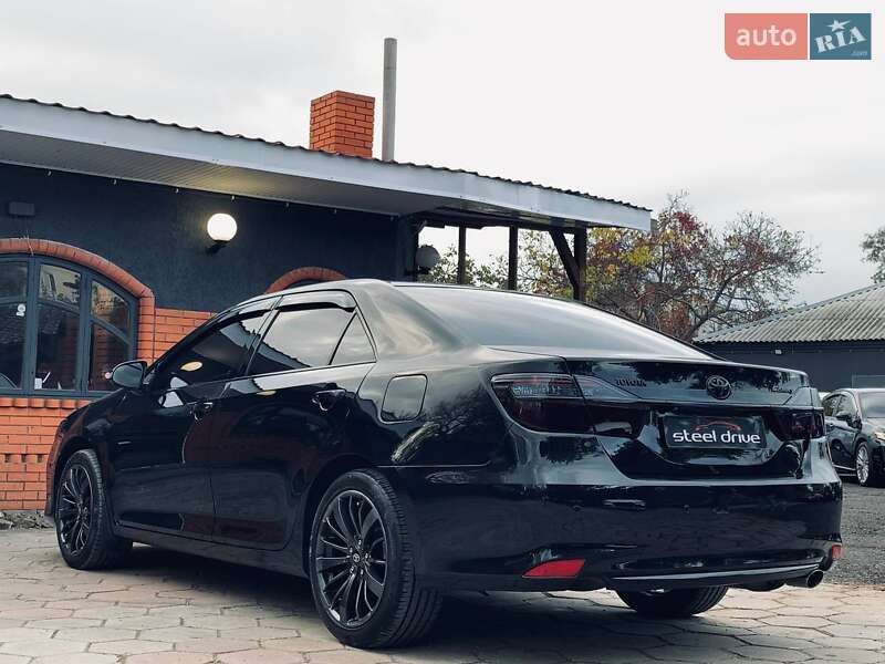 Седан Toyota Camry 2014 в Николаеве
