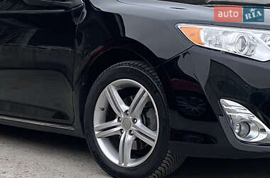 Седан Toyota Camry 2014 в Киеве Седан Toyota Camry 2014 в Киеве