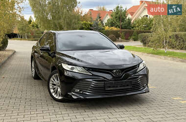 Седан Toyota Camry 2018 в Одессе