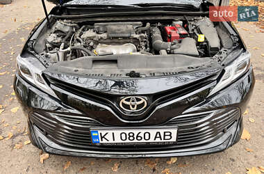Седан Toyota Camry 2018 в 