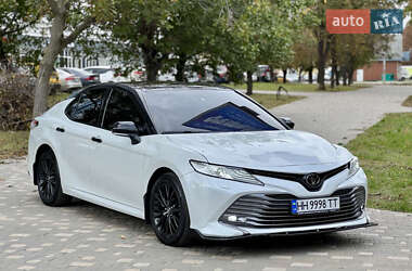 Седан Toyota Camry 2018 в  фото 16 Седан Toyota Camry 2018 в
