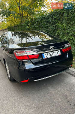 Седан Toyota Camry 2017 в Києві