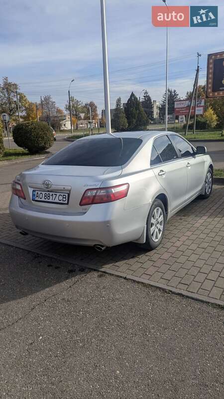 Седан Toyota Camry 2007 в Виноградові