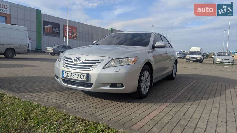 Седан Toyota Camry 2007 в Виноградові
