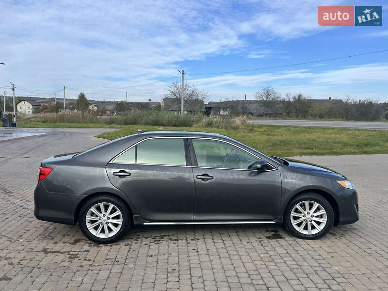 Седан Toyota Camry 2011 в Жидачове