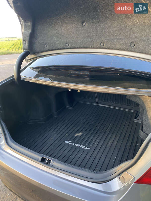 Седан Toyota Camry 2017 в Киеве фото 11 Седан Toyota Camry 2017 в Киеве